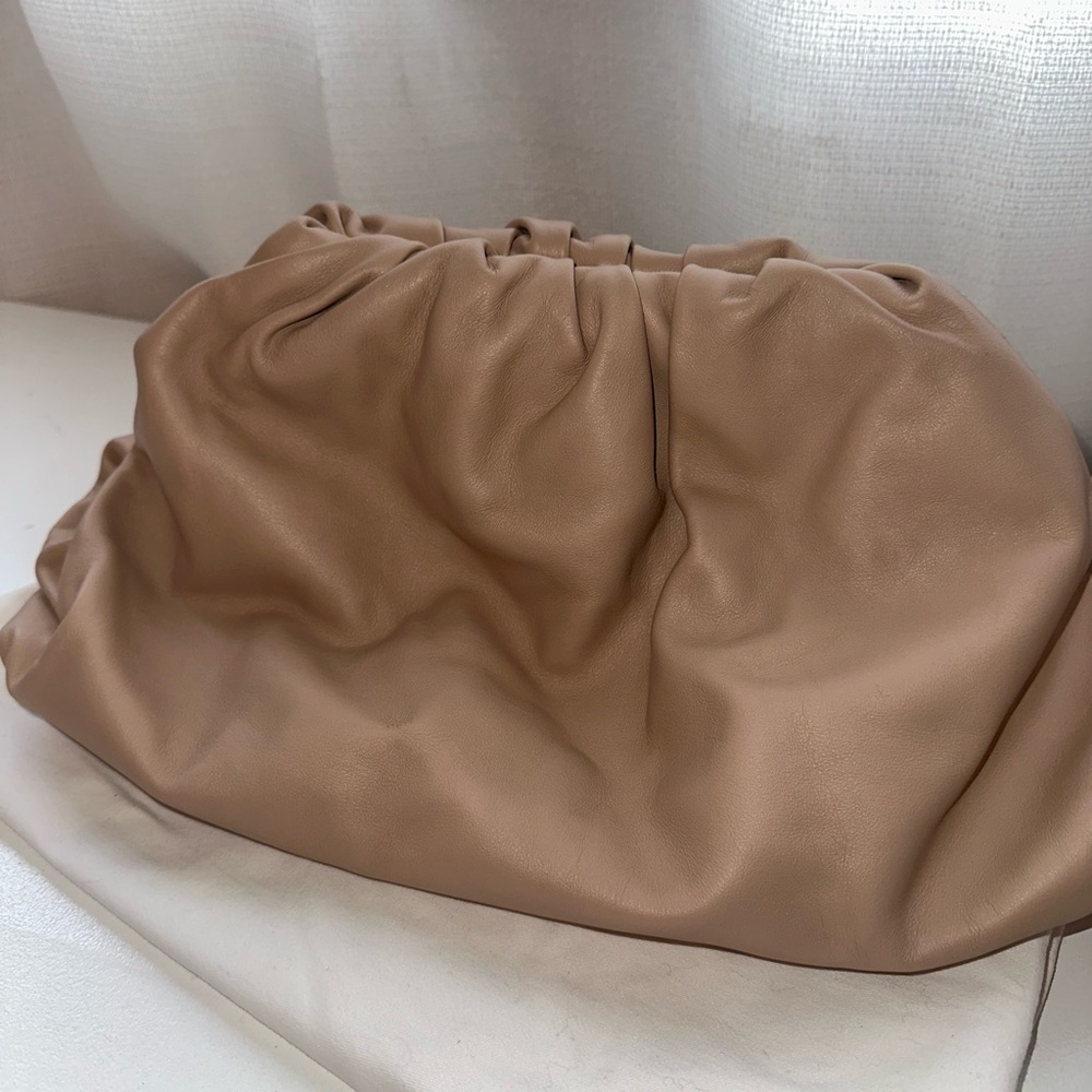 Bottega Veneta Tan Clutch - Picture 3 of 5